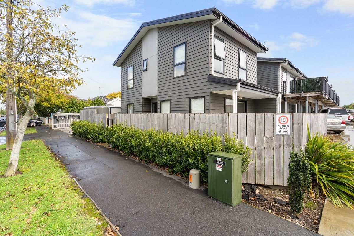 1/63 Primrose Street, Frankton, Hamilton - Carousel 2