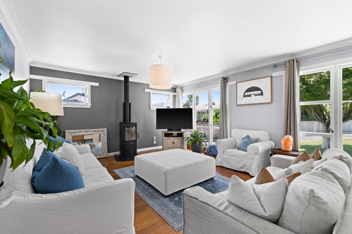 1100 Allenby Street, Akina, Hastings - Carousel 2