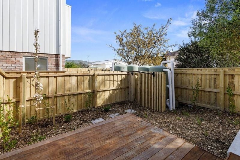 11/1 Rimu Street, Naenae, Lower Hutt - Carousel 13