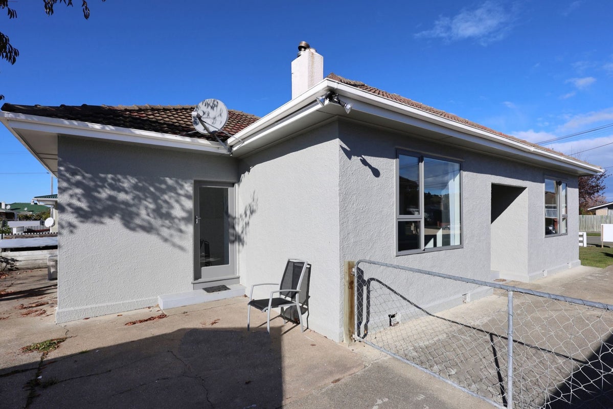 10 Balmoral Street, Oamaru North, Oamaru - Carousel 2