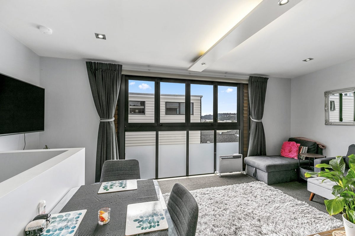 11/45 Childers Terrace, Kilbirnie, Wellington - Carousel 2
