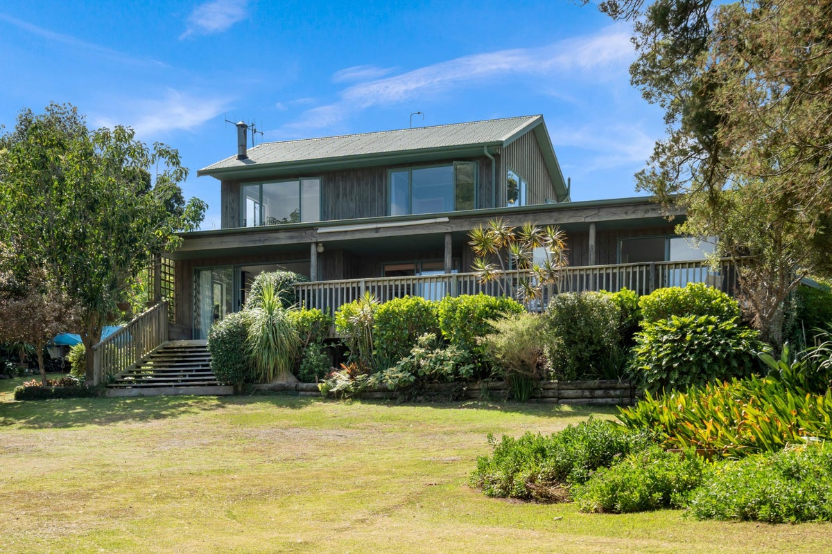 15 Turiapua Lane, Whangarei - Carousel 2