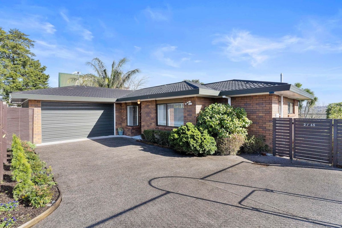 2/65 Sturges Road, Henderson, Auckland - Carousel 1
