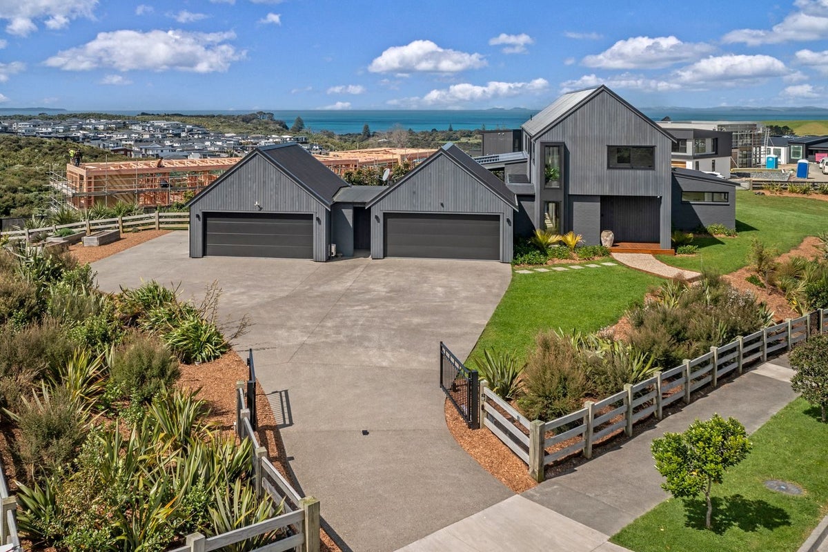 9 Ridgelea Road, Long Bay, Auckland - Carousel 32