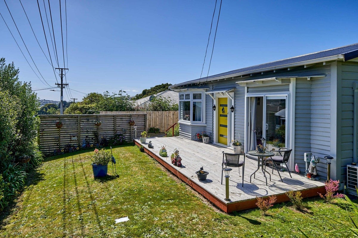 27 Awatea Street, Ranui, Porirua - Carousel 1