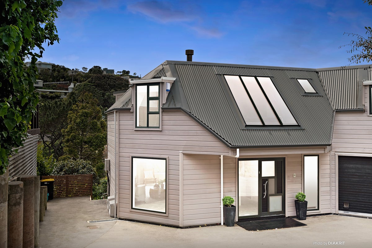 75A Cashmere Avenue, Khandallah, Wellington - Carousel 1