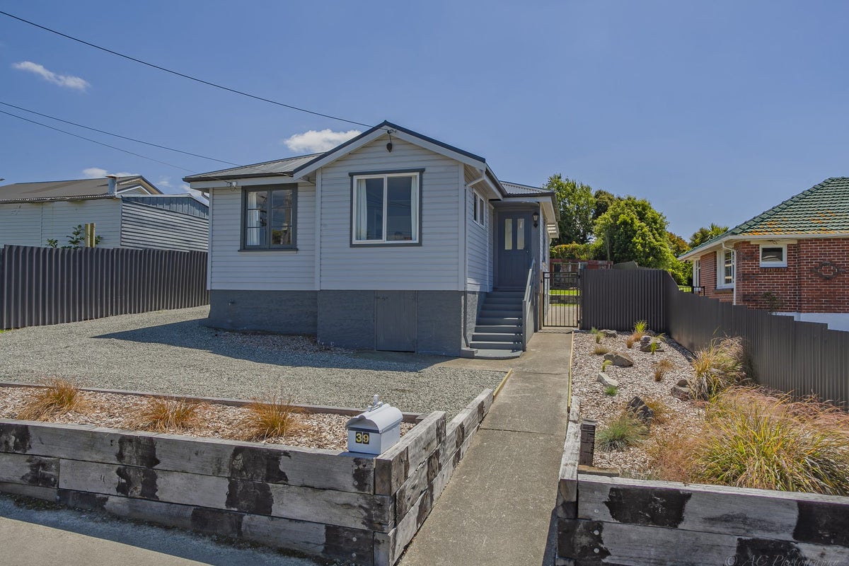 39 Aynsley Street, Parkside, Timaru - Carousel 1