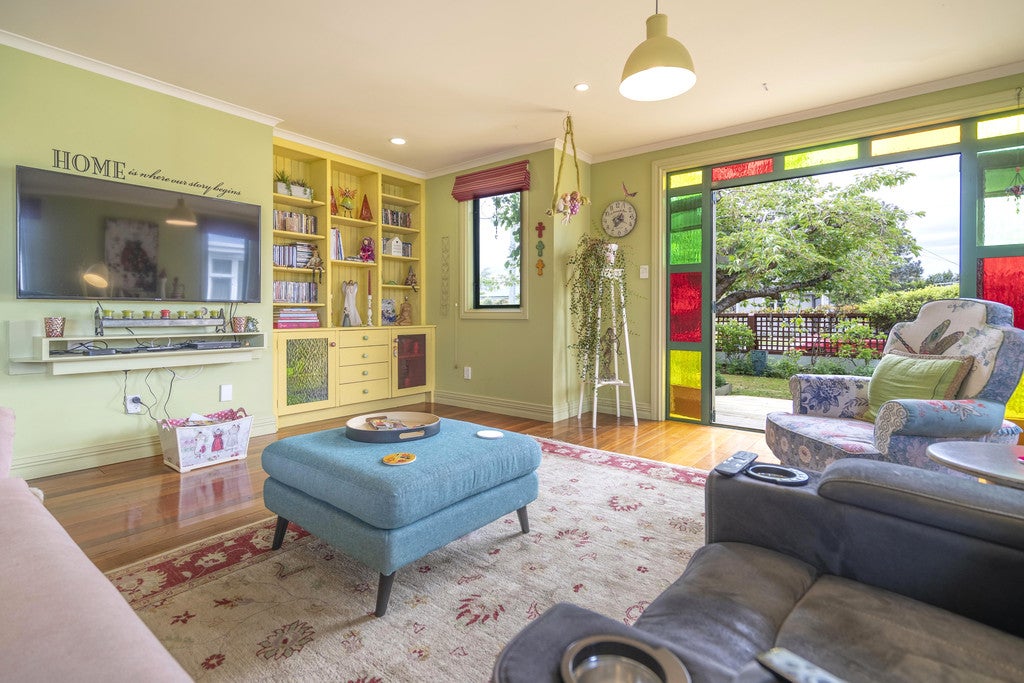 18 Fraser Street, Waikiwi, Invercargill - Carousel 1
