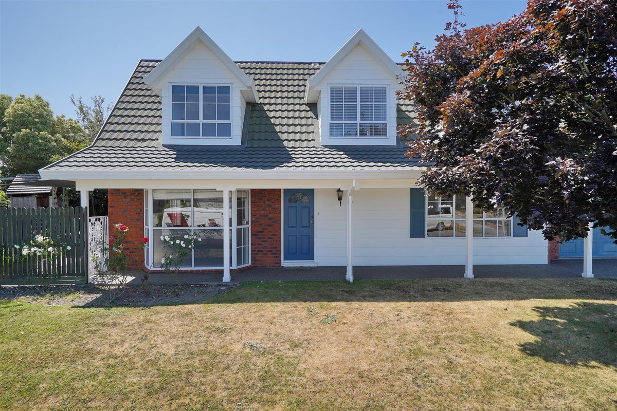 6 Townshend Crescent, Halswell, Christchurch - Carousel 2