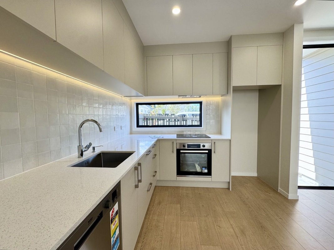 137 Richardson Road, Mount Albert, Auckland - Carousel 2
