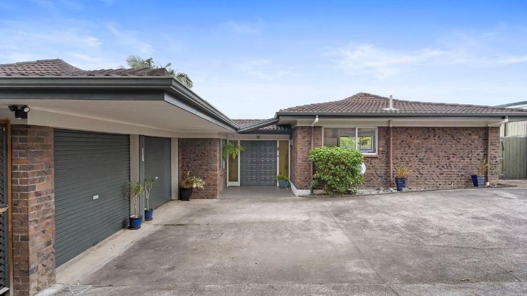 18 Ganymede Place, Half Moon Bay, Auckland - Carousel 1