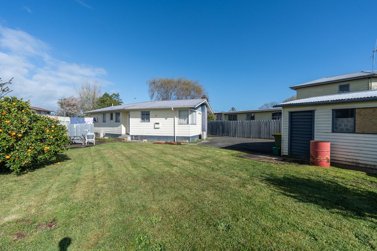 30 Joanna Place, Deanwell, Hamilton, Waikato - Carousel 2