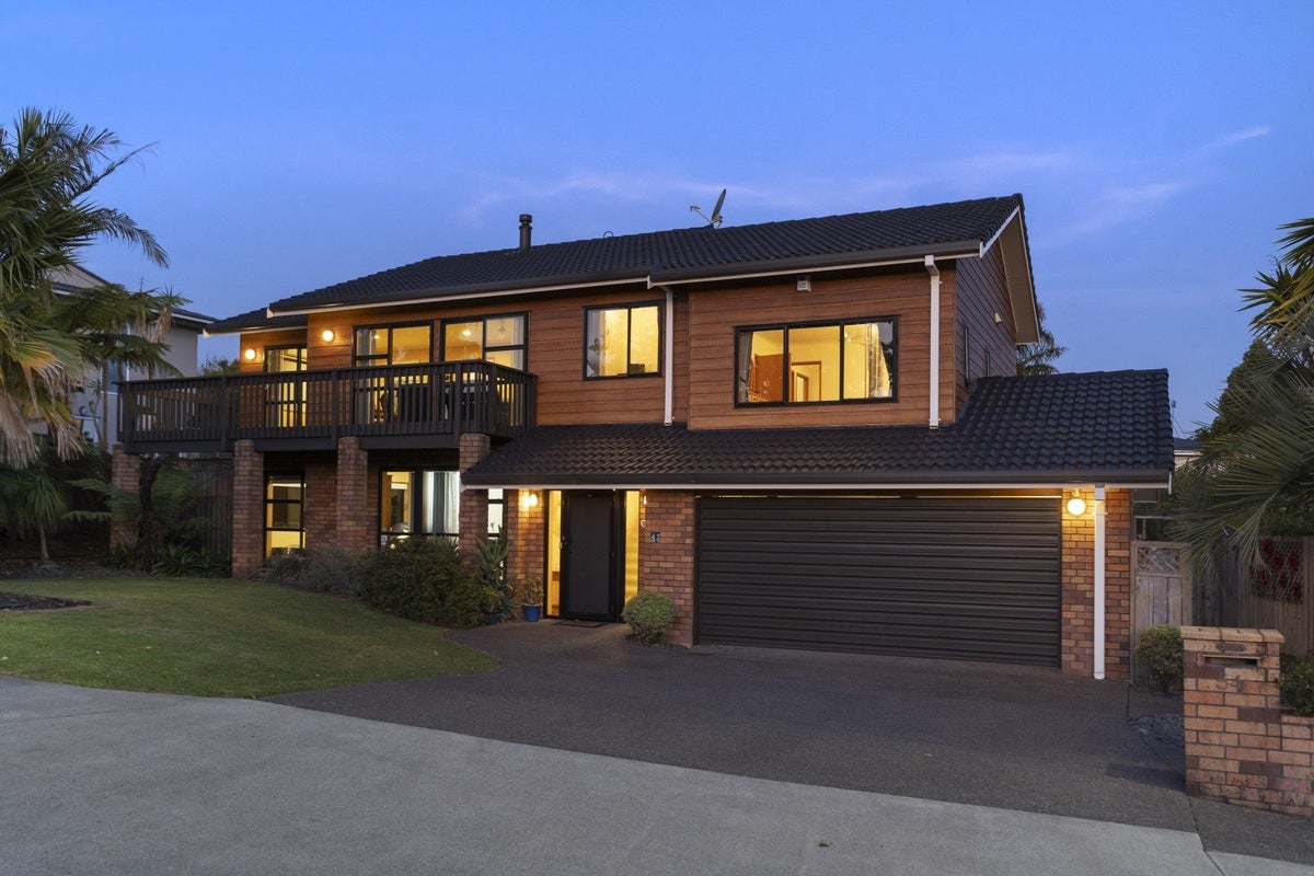 54 Marina View Drive, West Harbour, Auckland - Carousel 1