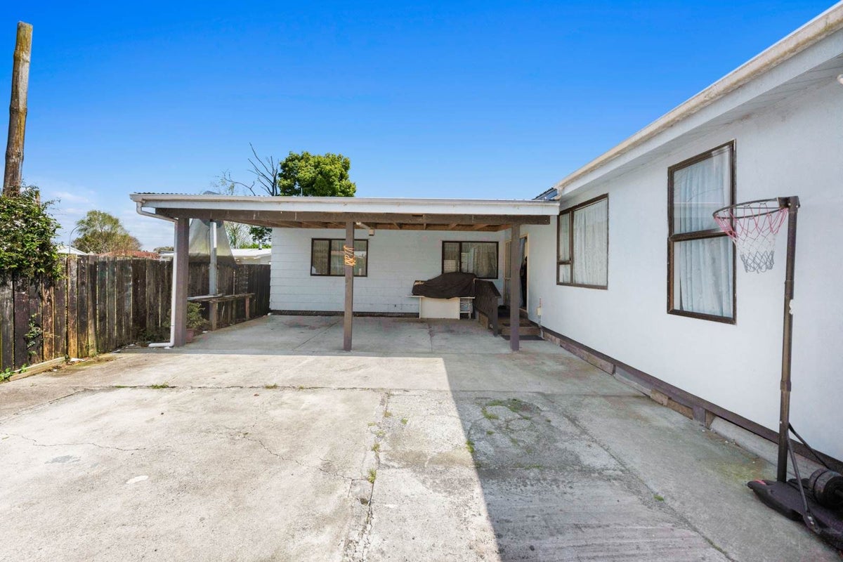 2/268 Porchester Road, Takanini, Auckland - Carousel 1