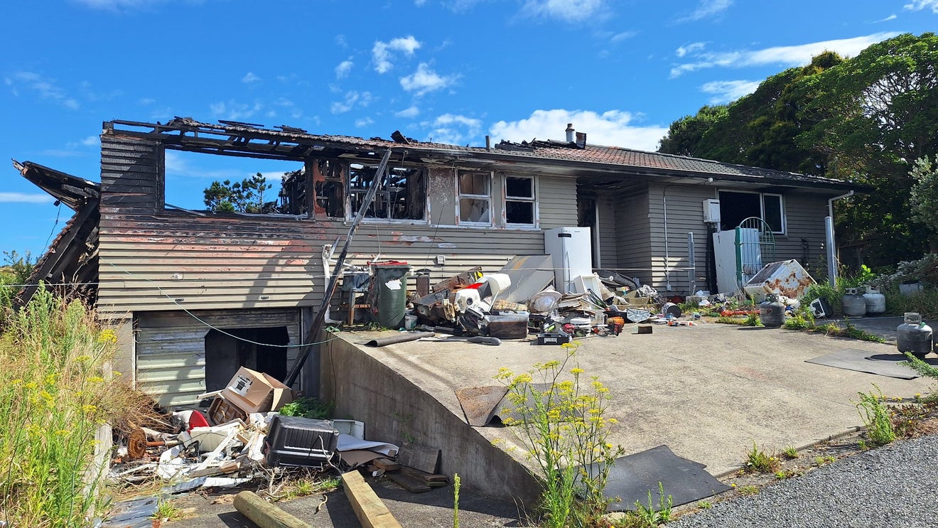68 Owhiti Street, Titahi Bay, Porirua - Carousel 1