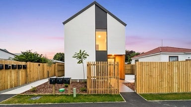 5/22 Frederick Street, Waltham, Christchurch - Carousel 1