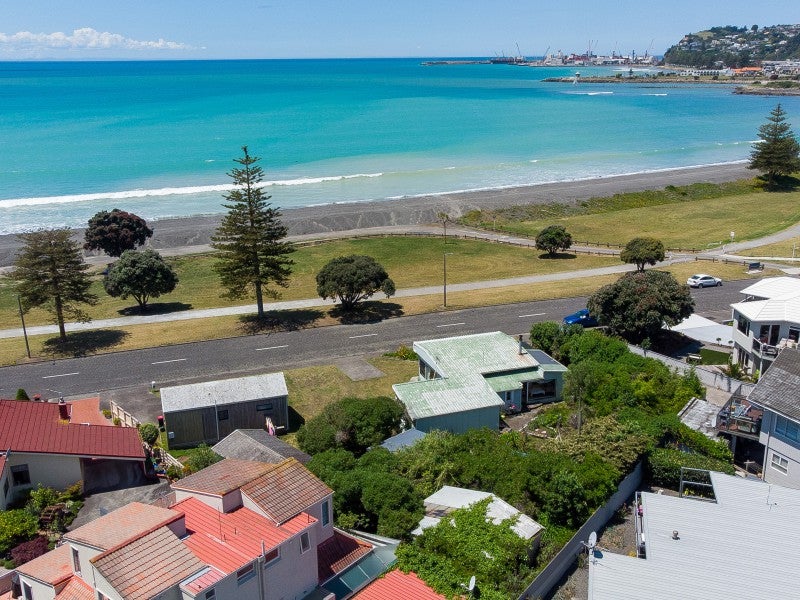 1 Ferguson Avenue, Westshore, Napier - Carousel 1