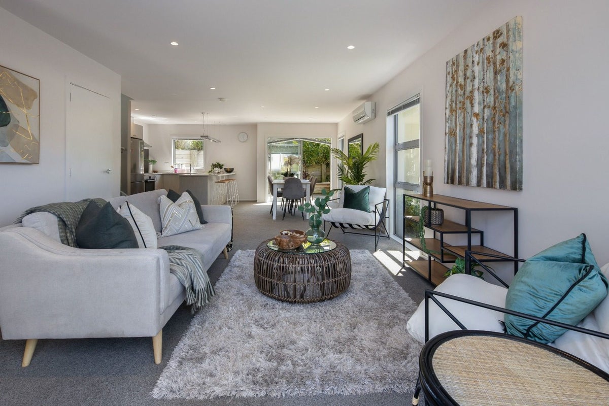 8/61 Black Rock Road, Newlands, Wellington - Carousel 2