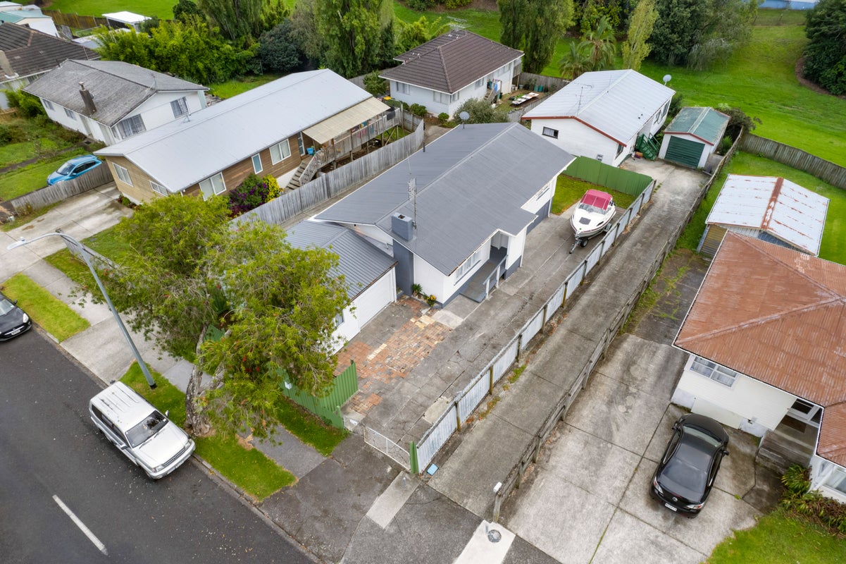 10 Ennis Avenue, Pakuranga Heights, Auckland - Carousel 2