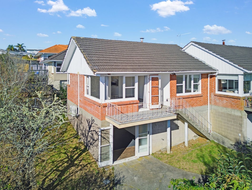 3/44 Whytehead Crescent, Kohimarama, Auckland - Carousel 1