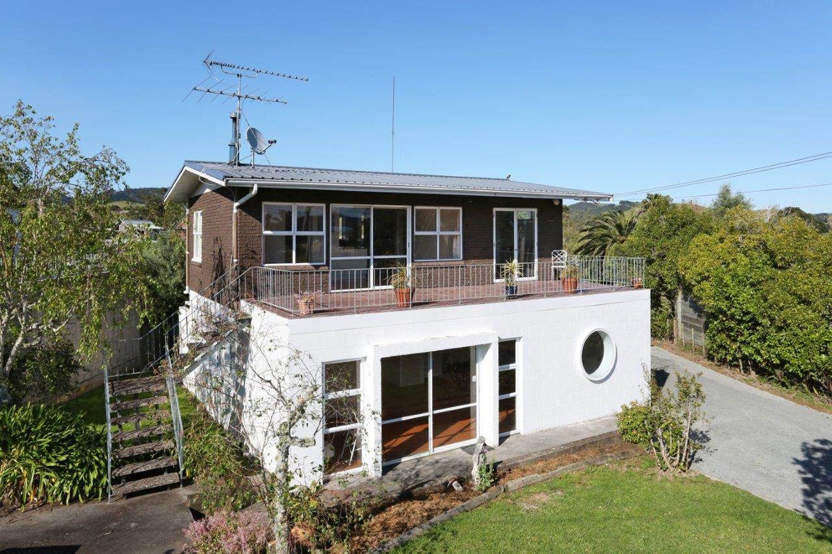 9 Karaka Road, Papakura - Carousel 1