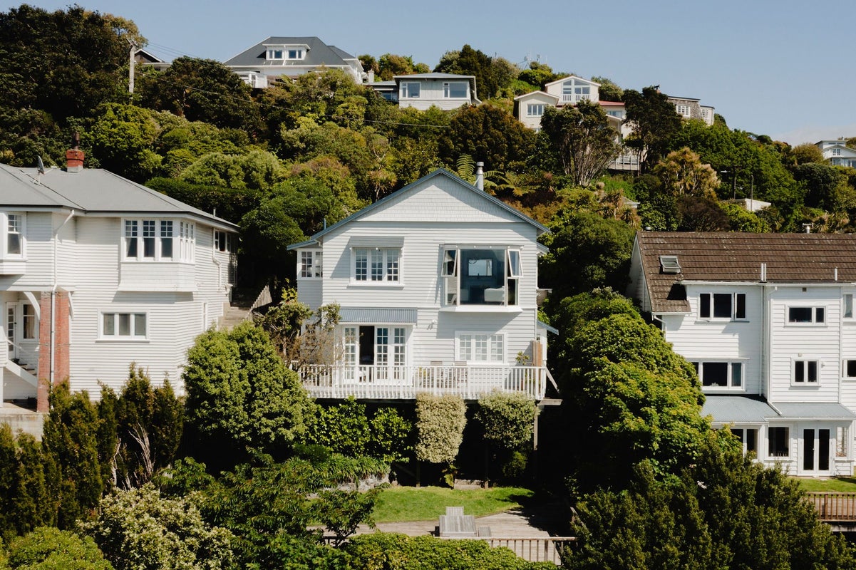30 Anne Street, Wadestown, Wellington - Carousel 1