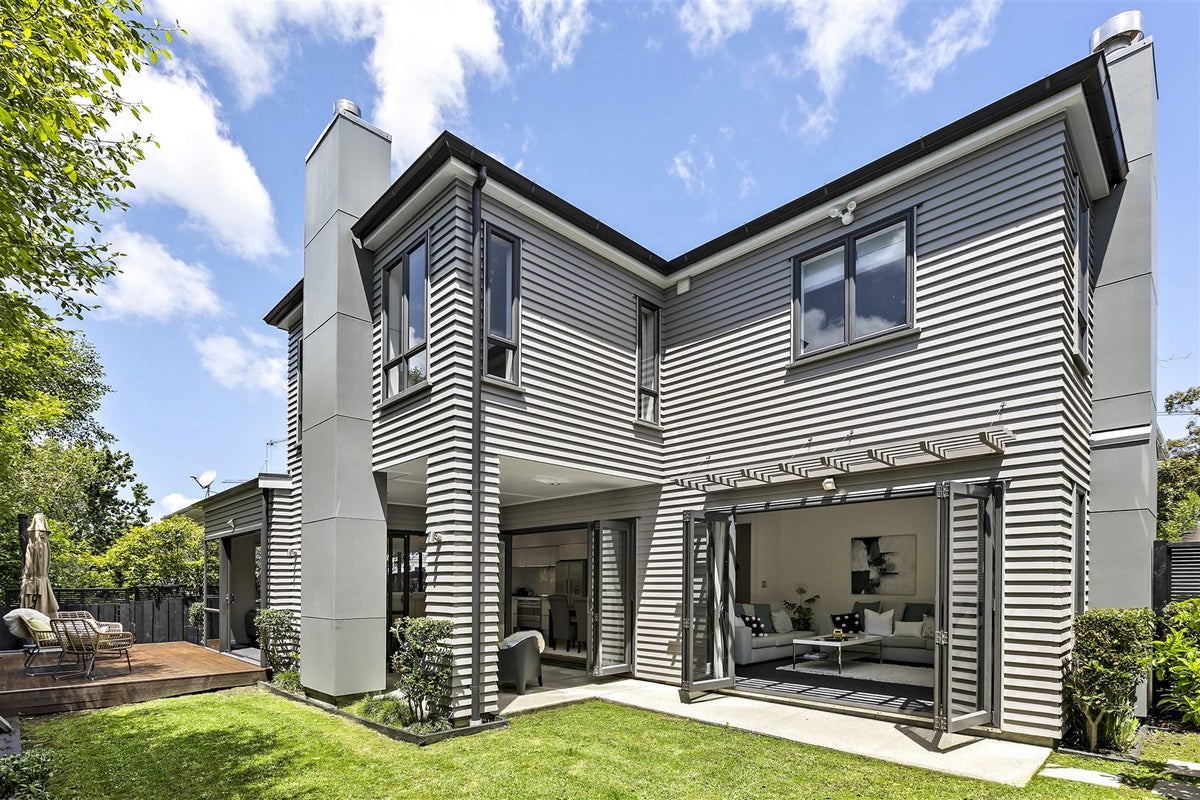22A Rutherford Terrace, Meadowbank, Auckland - Carousel 1