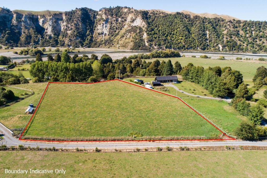 125A Rowes Road, Hunterville - Carousel 1