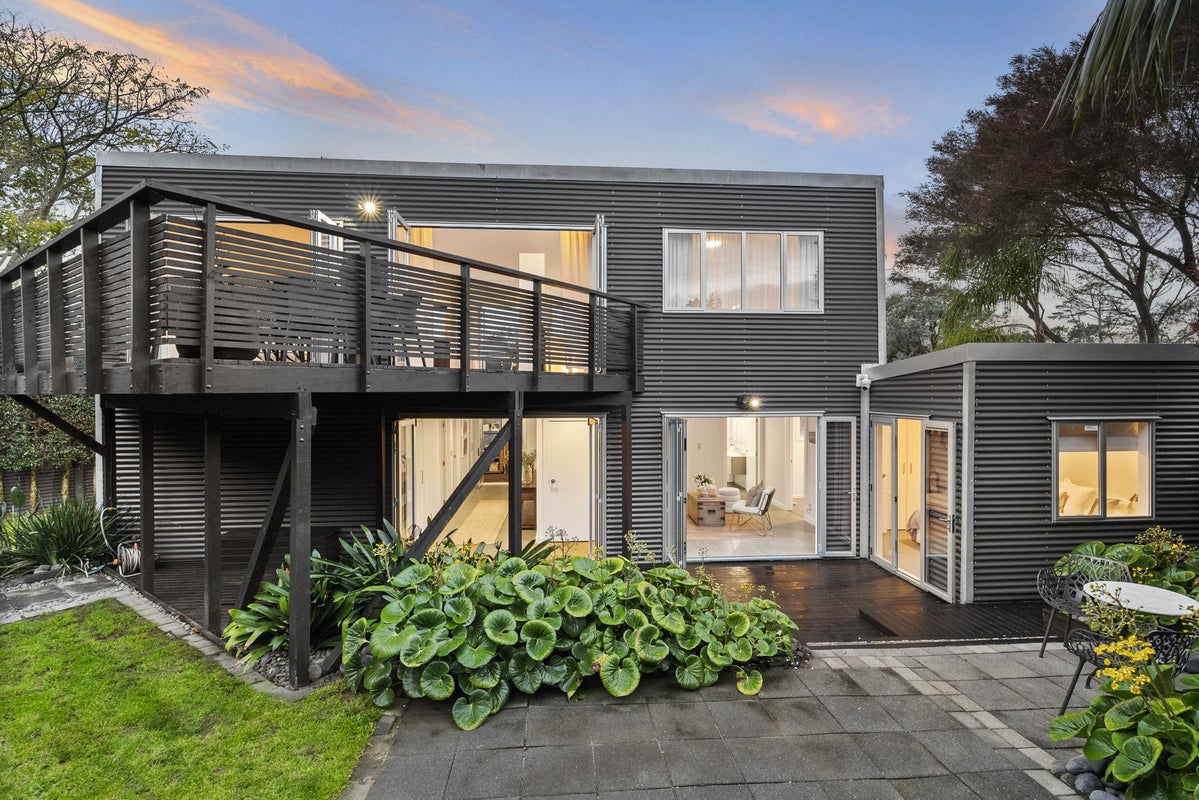 5 Fir Street, Waterview, Auckland - Carousel 1