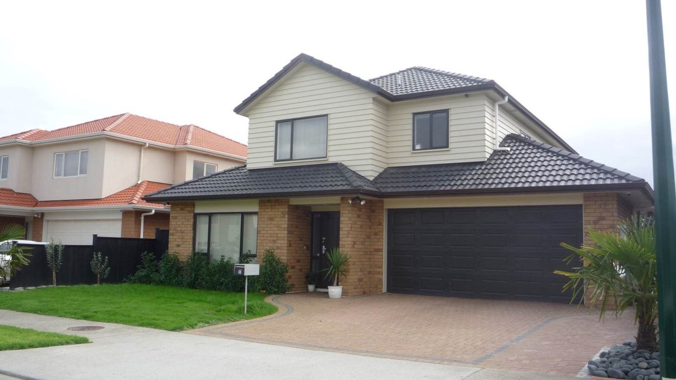 46 Salford Crescent, Flat Bush, Auckland - Carousel 1