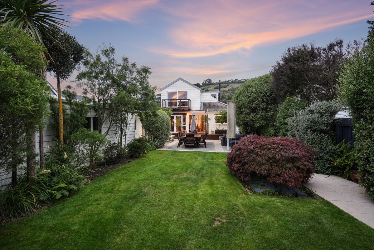 24 Bay View Road, Moncks Bay, Christchurch - Carousel 1
