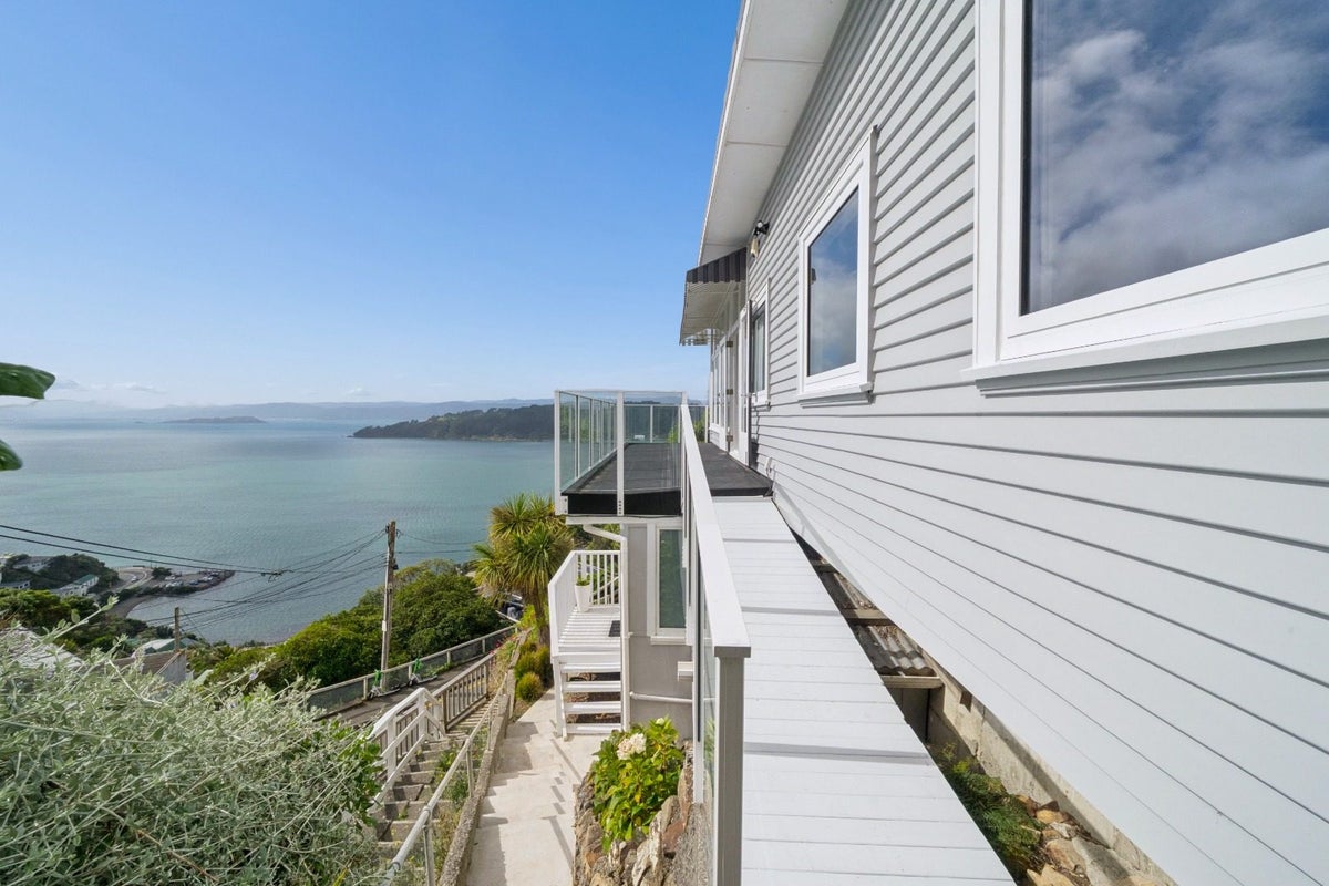 100 Grafton Road, Roseneath, Wellington - Carousel 13