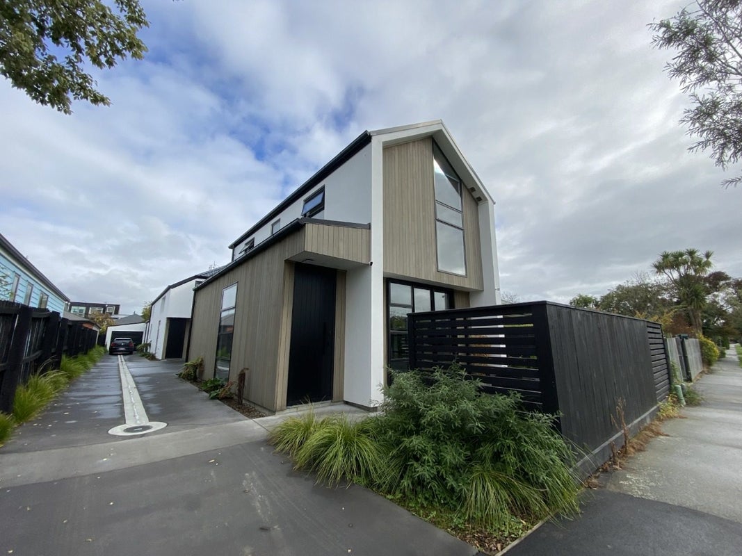 121A Packe Street, Edgeware, Christchurch - Carousel 1