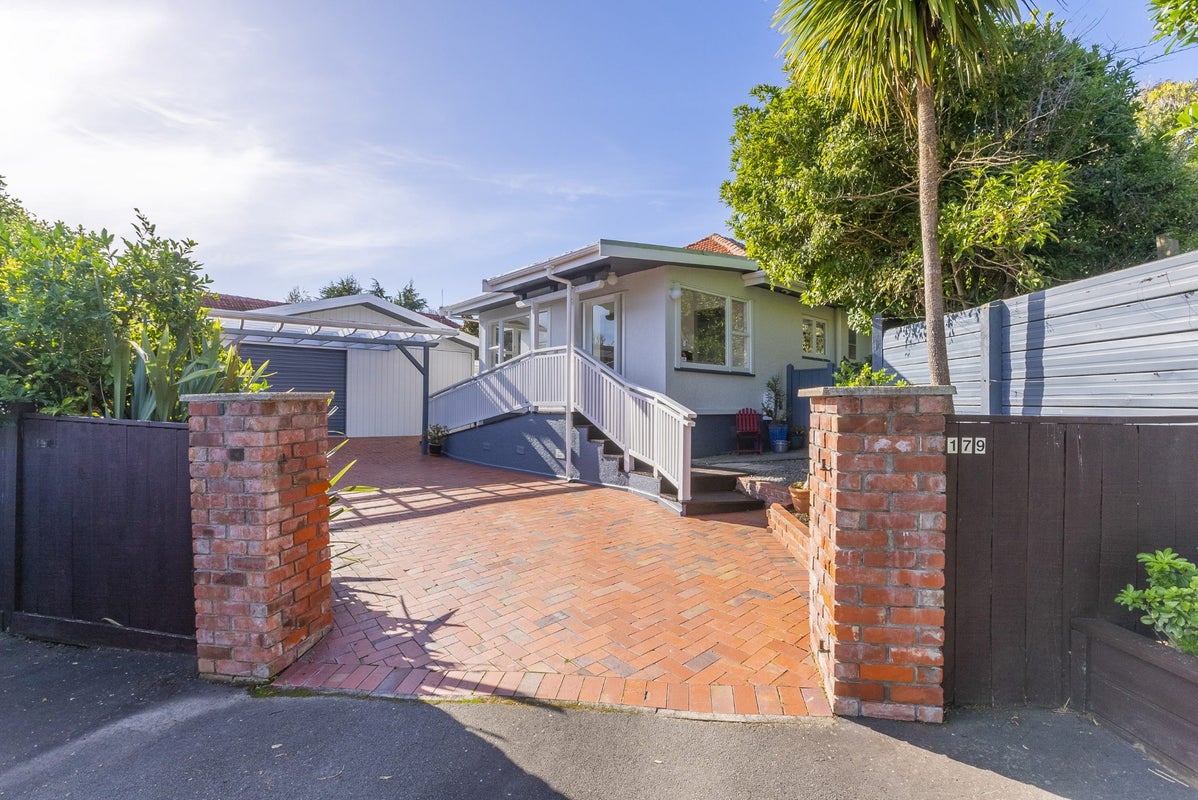 179 Raumati Road, Raumati Beach, Paraparaumu - Carousel 1