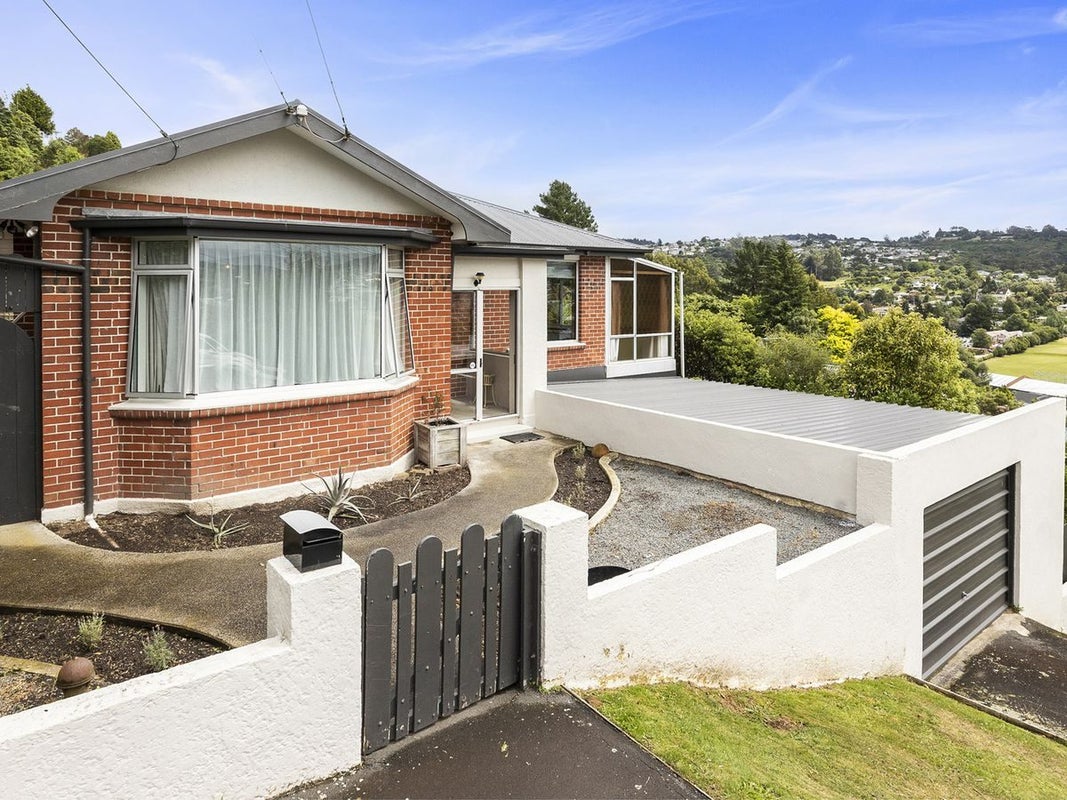 33 Falcon Street, Kaikorai, Dunedin - Carousel 2