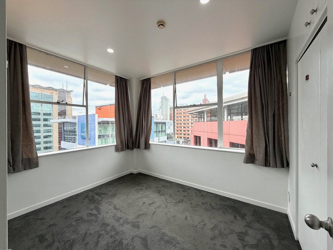 12B/126 The Terrace, Wellington Central, Wellington - Carousel 2