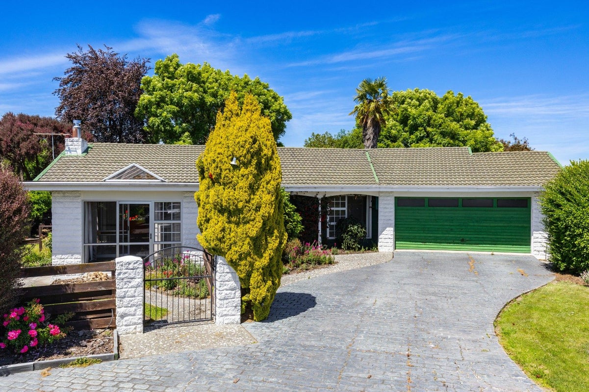 15 Manor Place, Redwoodtown, Blenheim, Marlborough - Carousel 1