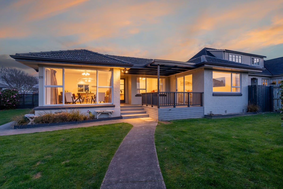 211 Layard Street, Waverley, Invercargill - Carousel 1