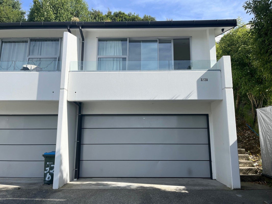 1/2 Aspen Grove, Fernhill, Queenstown - Carousel 1