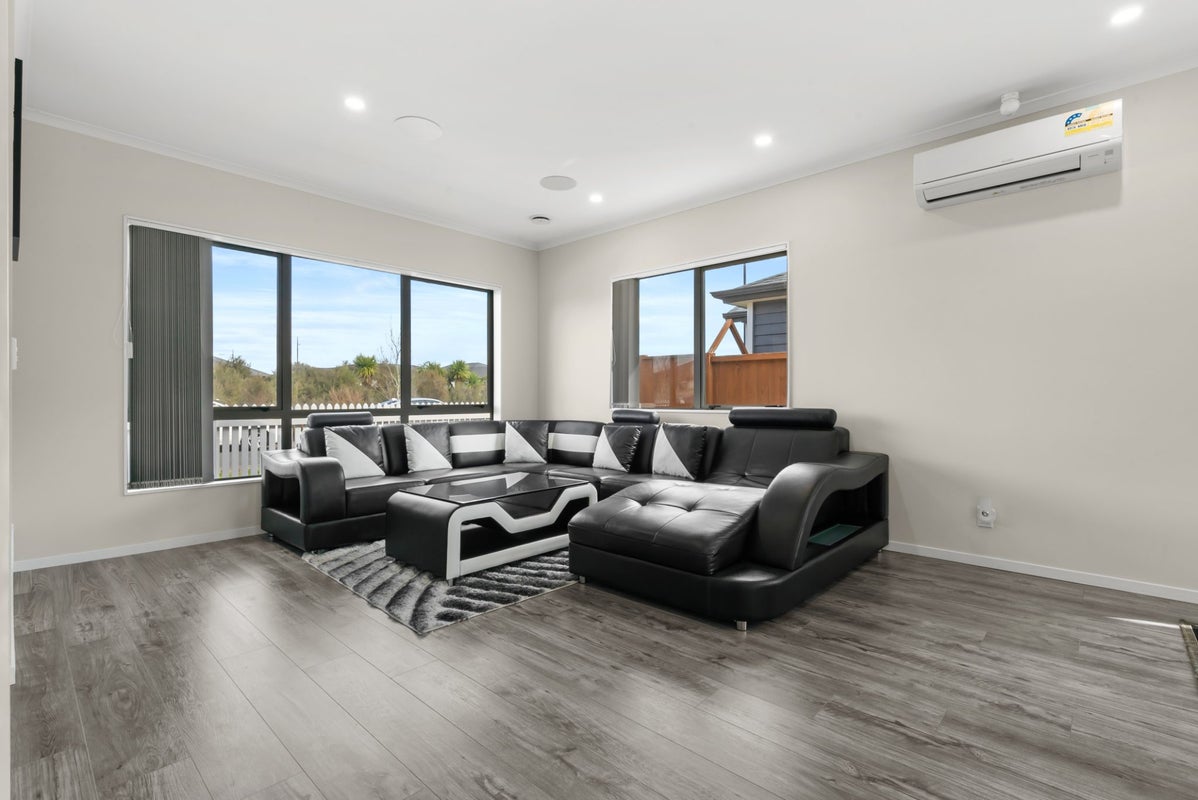 26 Softwood Avenue, Takanini, Papakura, Auckland - Carousel 2