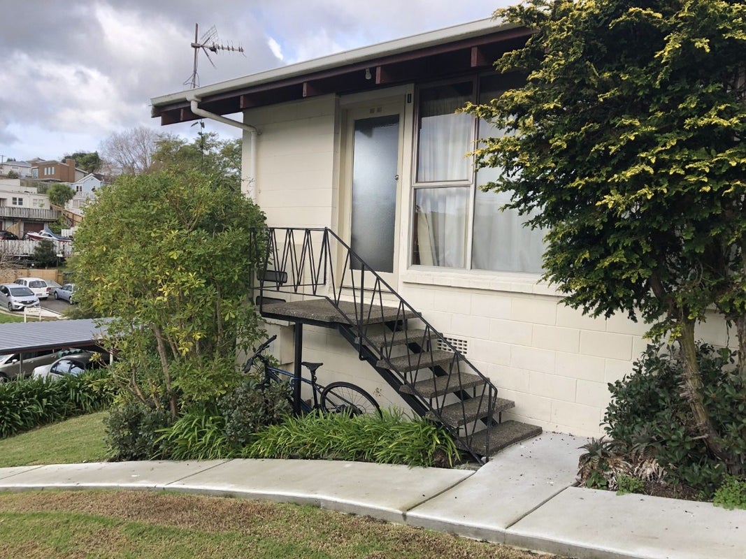 1/18 Don Croot Street, Western Springs, Auckland - Carousel 1