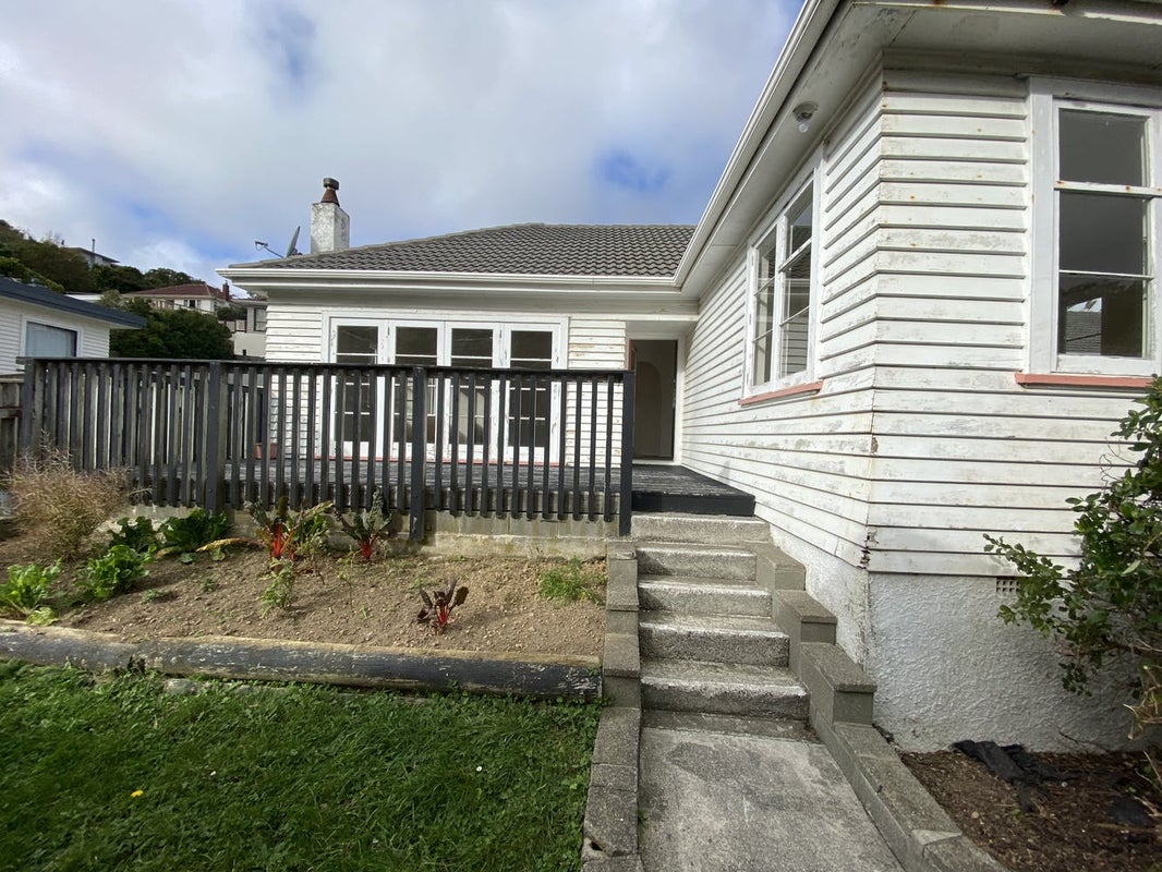 158A NEWLANDS RD, NEWLANDS, WELLINGTON - Carousel 1