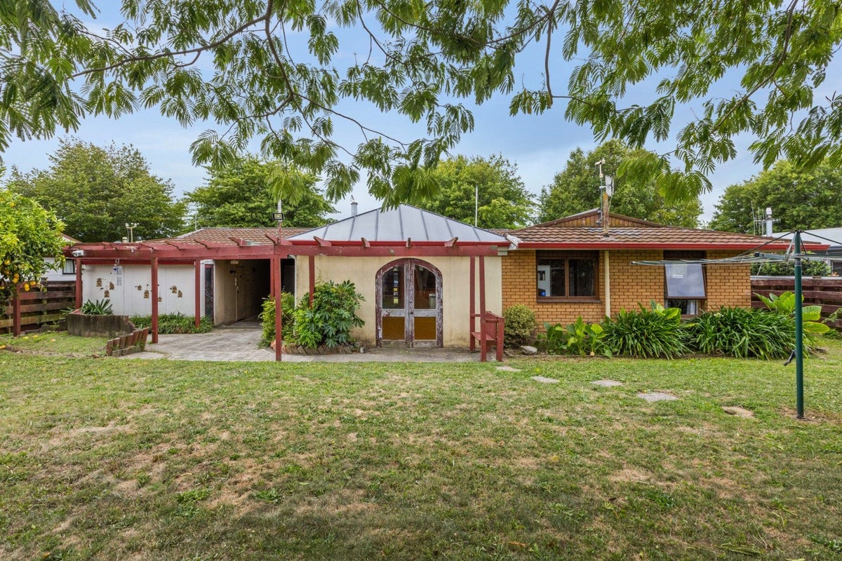 187 Flaxmere Avenue, Flaxmere, Hastings - Carousel 1