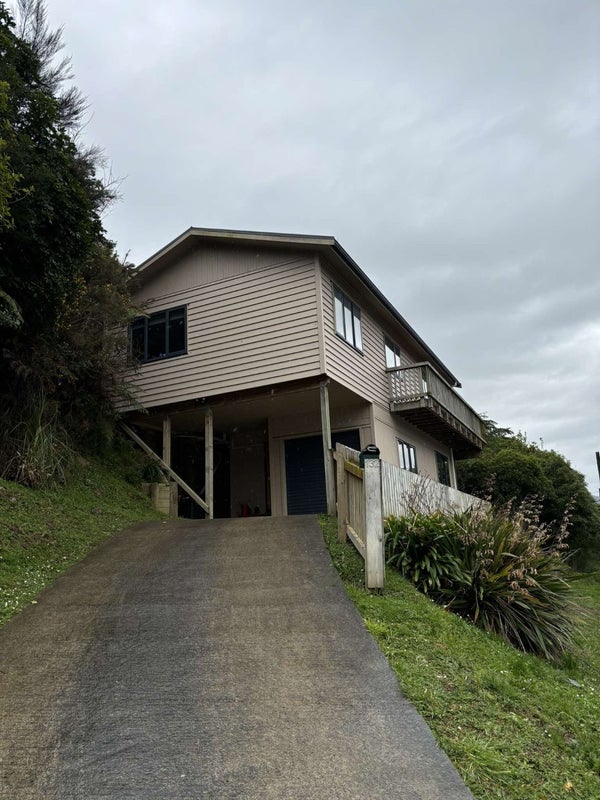132 George Street, Stokes Valley, Lower Hutt - Carousel 2