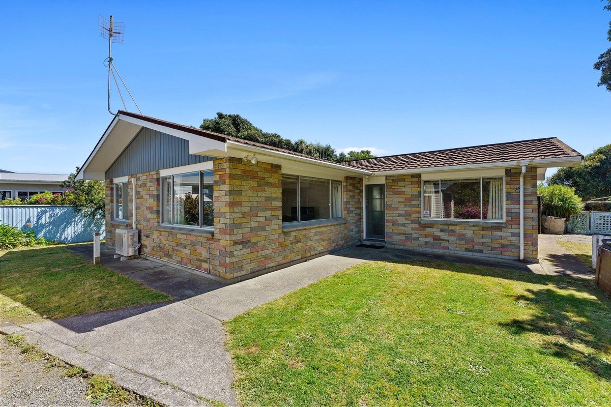 44 Toi Street, Otaki Beach, Otaki - Carousel 1