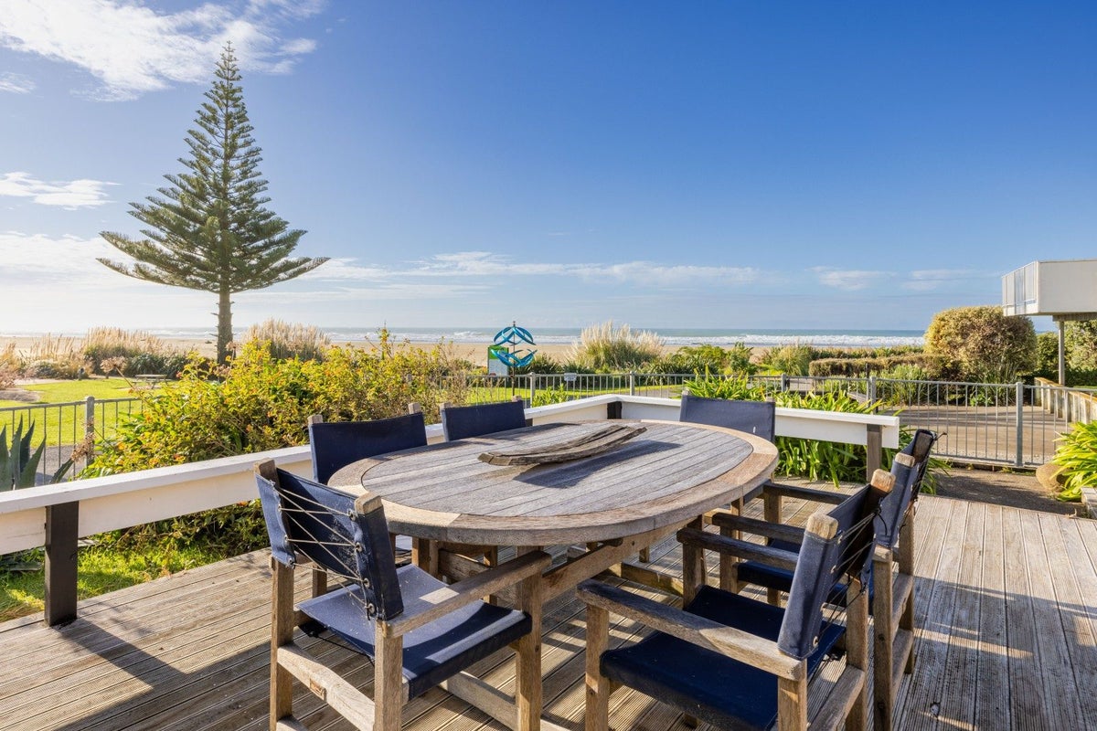 3432 Pourerere Beach Road, Pourerere, Central Hawke's Bay, Hawke's Bay - Carousel 2