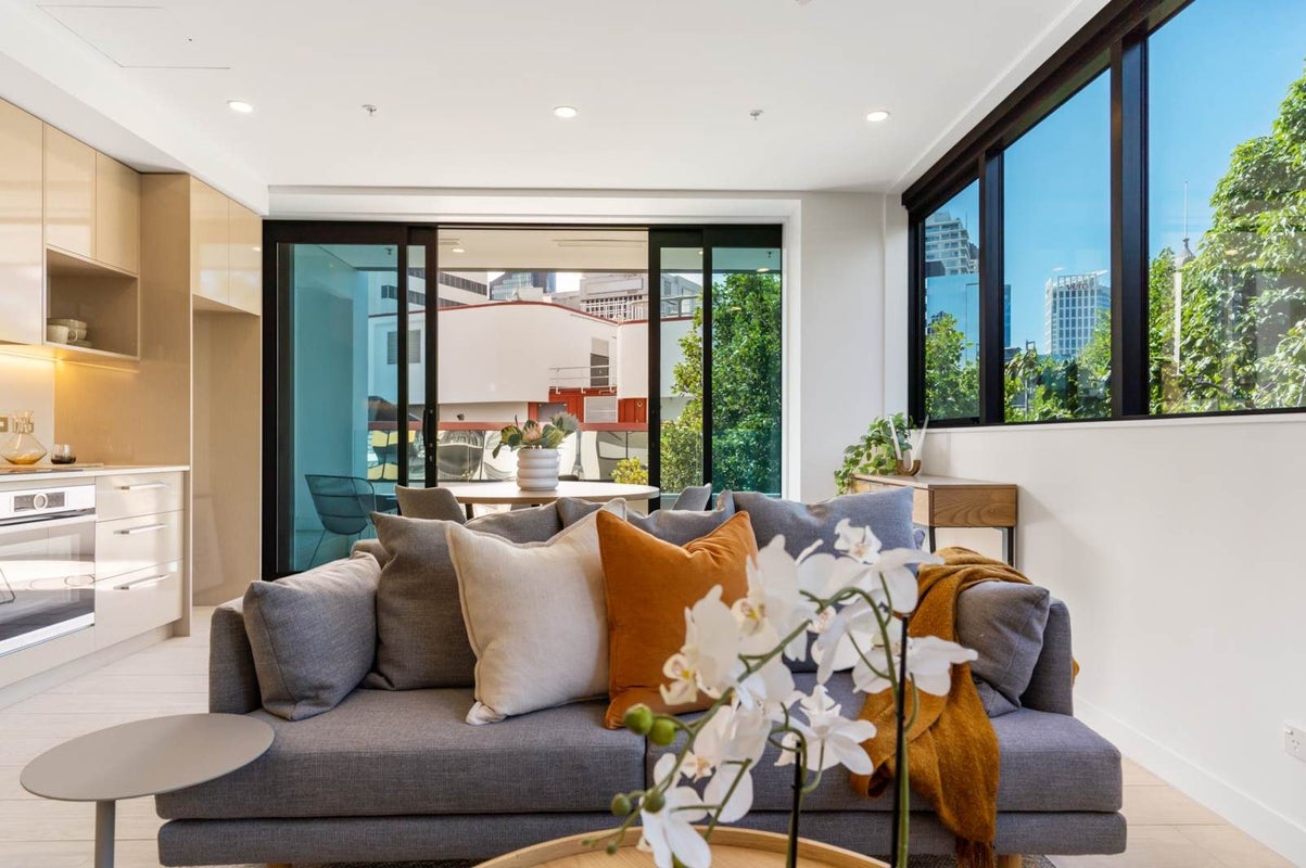 303/27 Rutland Street, Auckland Central, Auckland - Carousel 2