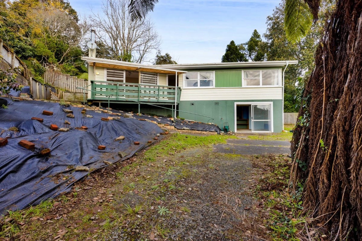 2/2 Euclid Street, Vogeltown, New Plymouth - Carousel 1