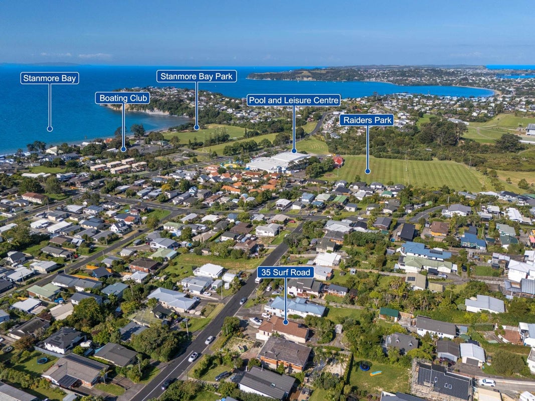 35 Surf Road, Stanmore Bay, Whangaparaoa - Carousel 2