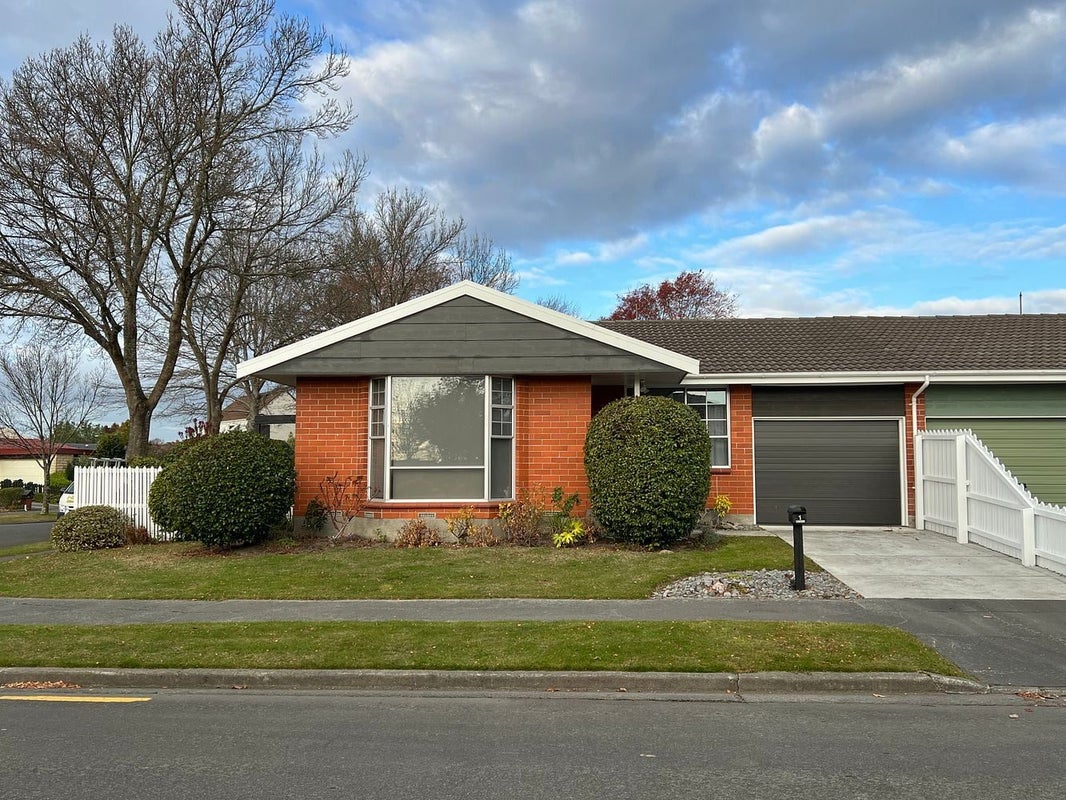 1A Manson Place, Russley, Christchurch - Carousel 1